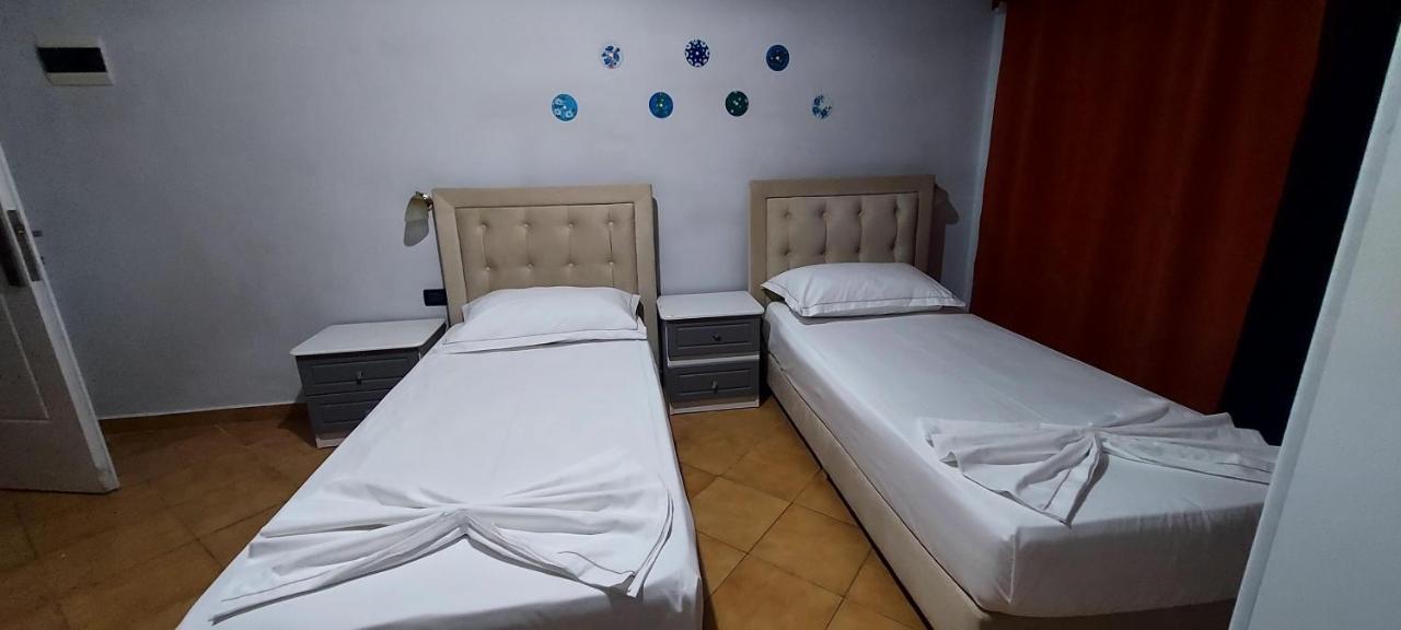 Kanina Hotel&Hostel Saranda Extérieur photo
