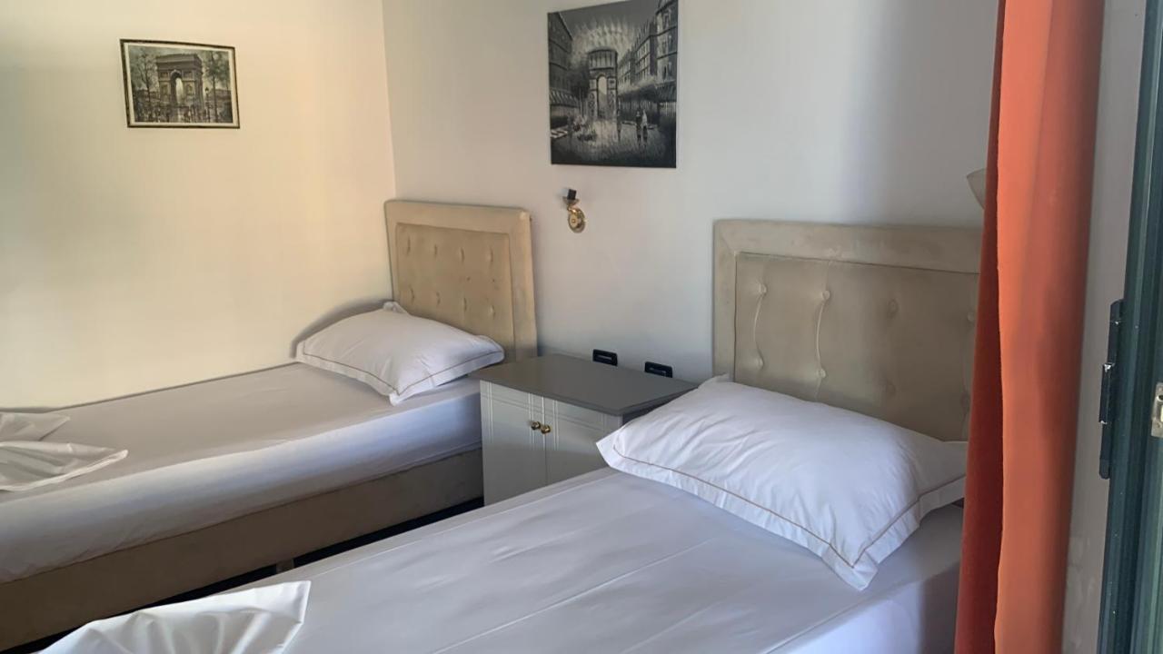 Kanina Hotel&Hostel Saranda Extérieur photo