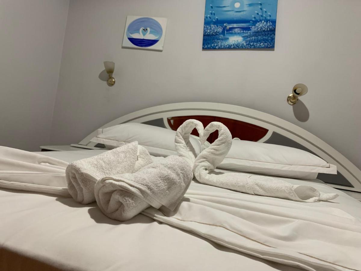 Kanina Hotel&Hostel Saranda Extérieur photo