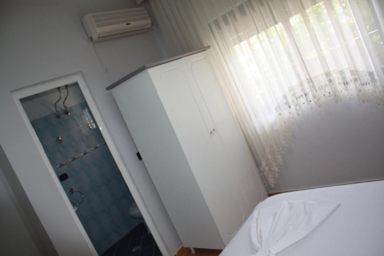 Kanina Hotel&Hostel Saranda Extérieur photo