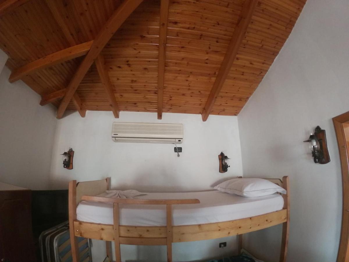 Kanina Hotel&Hostel Saranda Extérieur photo
