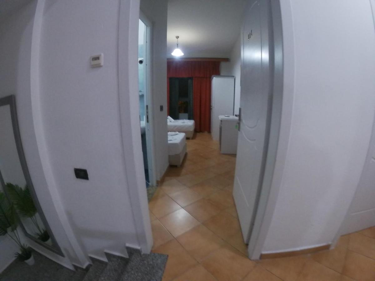 Kanina Hotel&Hostel Saranda Extérieur photo
