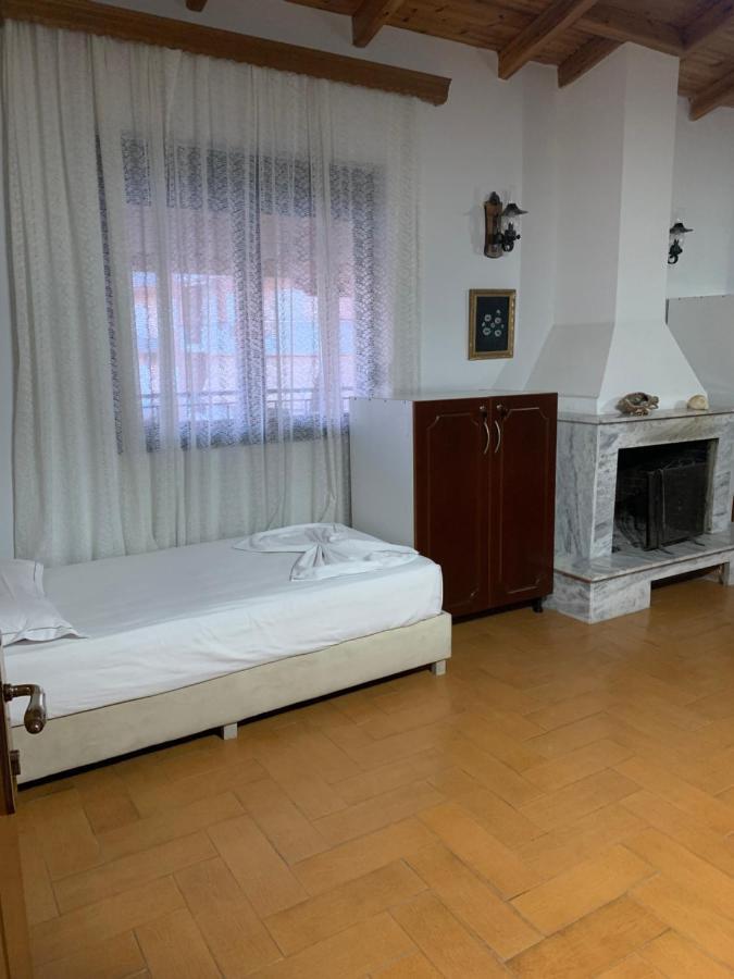 Kanina Hotel&Hostel Saranda Extérieur photo